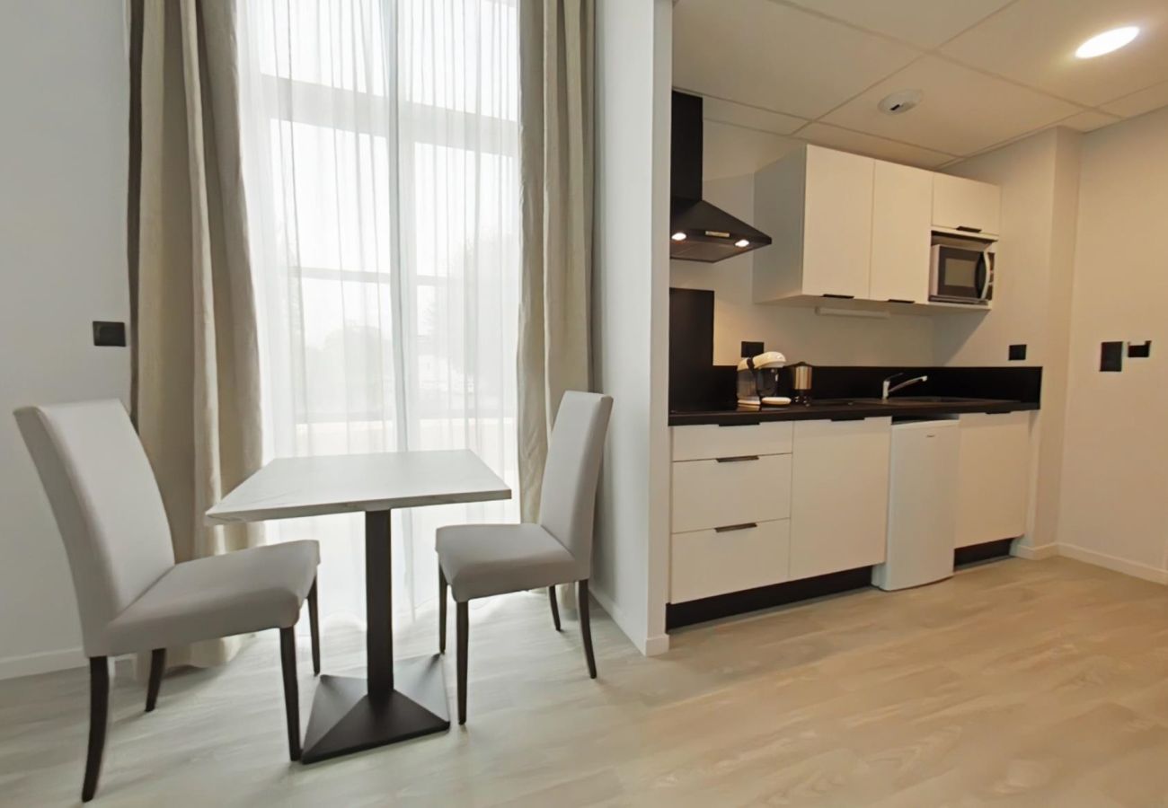 Studio in Châteauroux - Appart'hôtel Saint-Denis, Studio 9